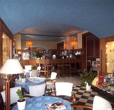 Terminus Otel Tours Restoran fotoğraf