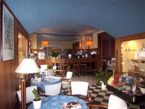 Terminus Otel Tours Restoran fotoğraf